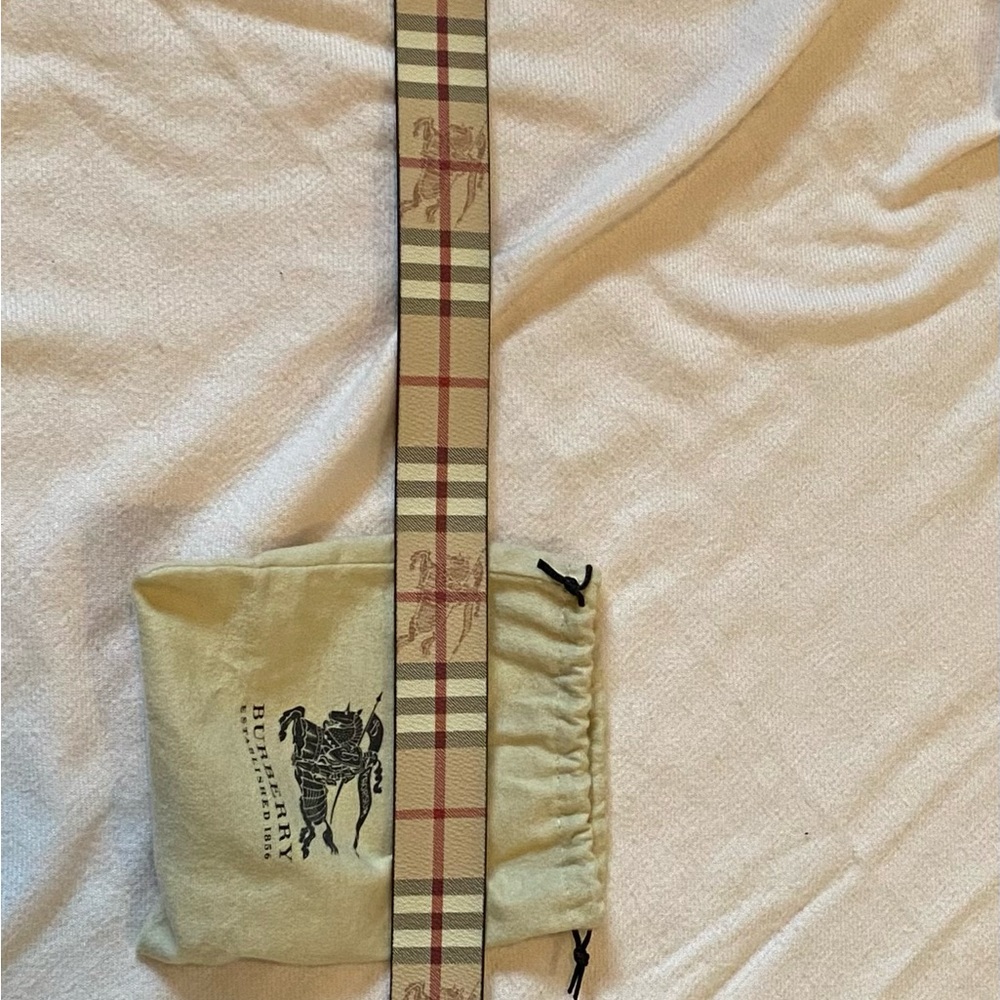 Authentic BURBERRY belt - Picture 4 of 6